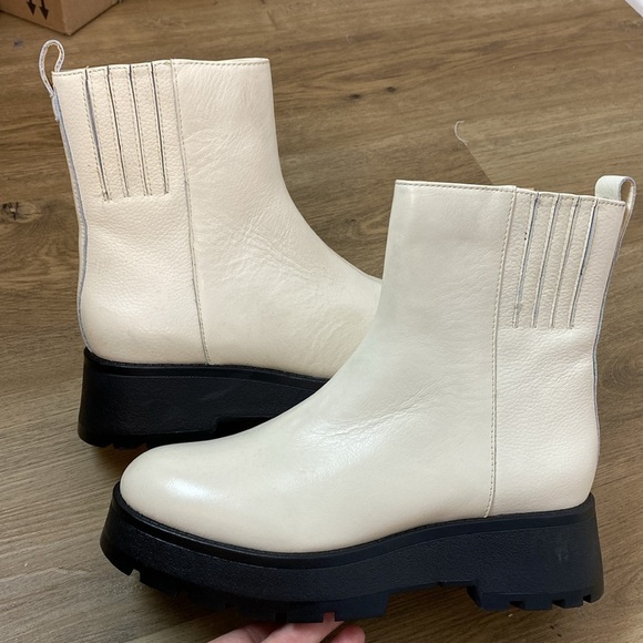 Vince Camuto Womens Neframes Zipper Block Heel Ankle Boots - Picture 1 of 12